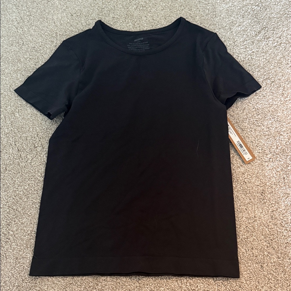 SKIMS Short Sleeve Tee in Black